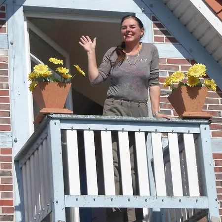 Apartament Casa Carina Ferienhaus, Oberwohnung Mit Kleinem Sonnenbalkon Und Terrasse