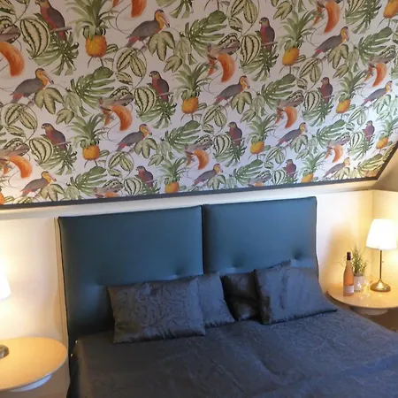 Apartament Casa Carina Ferienhaus, Oberwohnung Mit Kleinem Sonnenbalkon Und Terrasse Schweiburg