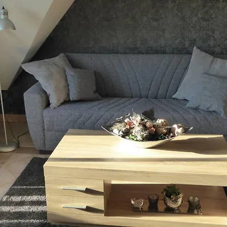 Casa Carina Ferienhaus, Oberwohnung Mit Kleinem Sonnenbalkon Und Terrasse Schweiburg