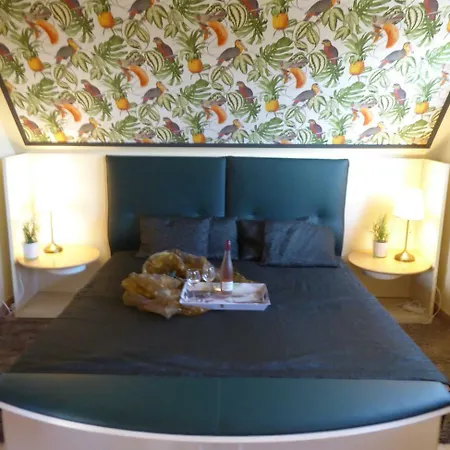 Casa Carina Ferienhaus, Oberwohnung Mit Kleinem Sonnenbalkon Und Terrasse Apartament Schweiburg