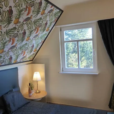 Casa Carina Ferienhaus, Oberwohnung Mit Kleinem Sonnenbalkon Und Terrasse