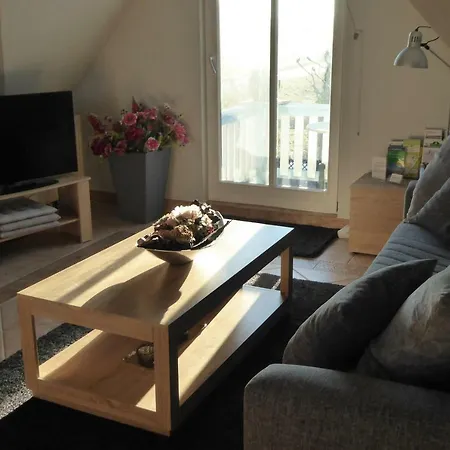 Casa Carina Ferienhaus, Oberwohnung Mit Kleinem Sonnenbalkon Und Terrasse Apartament Schweiburg