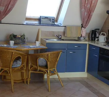 Casa Carina Ferienhaus, Oberwohnung Mit Kleinem Sonnenbalkon Und Terrasse Apartament