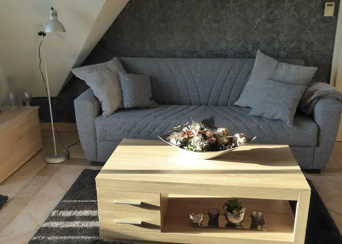 Casa Carina Ferienhaus, Oberwohnung Mit Kleinem Sonnenbalkon Und Terrasse Schweiburg