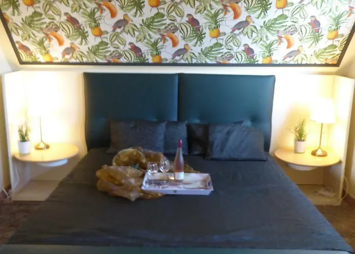 Casa Carina Ferienhaus, Oberwohnung Mit Kleinem Sonnenbalkon Und Terrasse Apartman Schweiburg